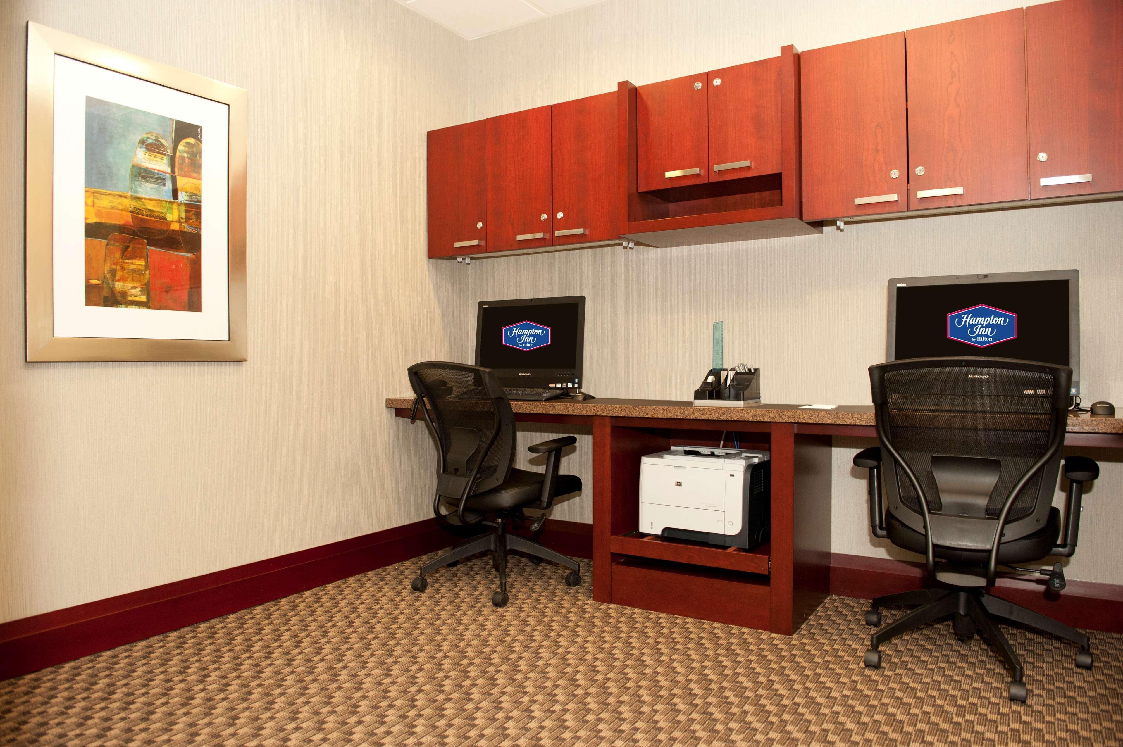 Hampton Inn By Hilton Brampton - Toronto Exterior photo