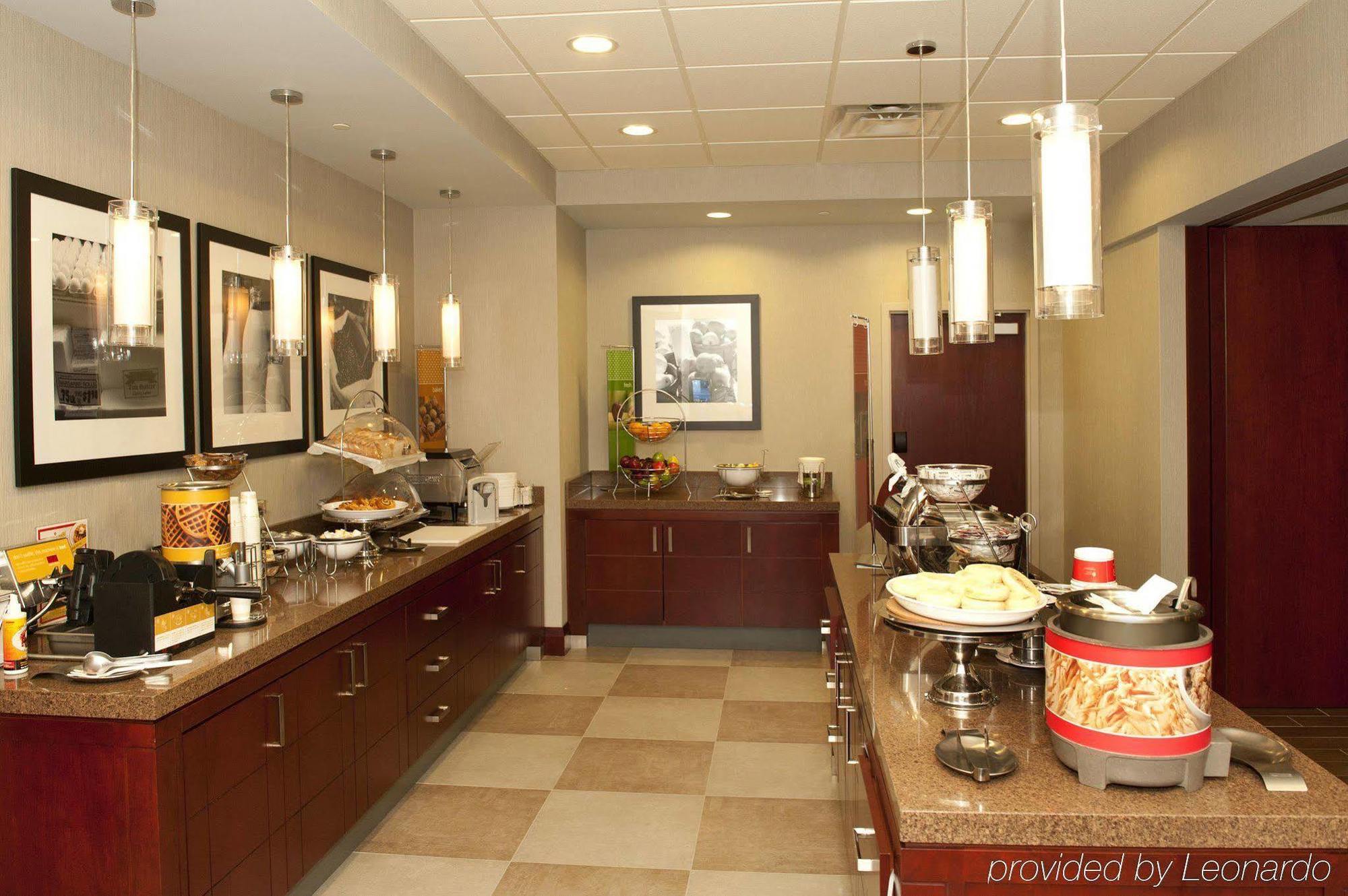 Hampton Inn By Hilton Brampton - Toronto Exterior photo